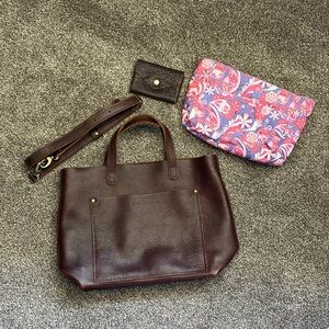 PORTLAND LEATHER GOODS CLASSIC COLDBREW MEDIUM CROSSBODY TOTE WITH ACCESSORIES.